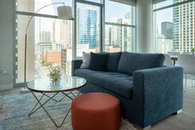 Image de Kasa | Fresh & Bright 2 Bd + Laptop Friendly | River North Chicago
