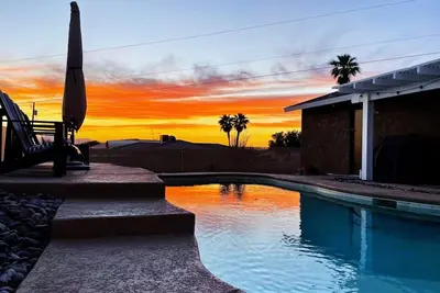 Image de Welcome to Casa Azul, with Resort Style Backyard, Pool and Heated Spa