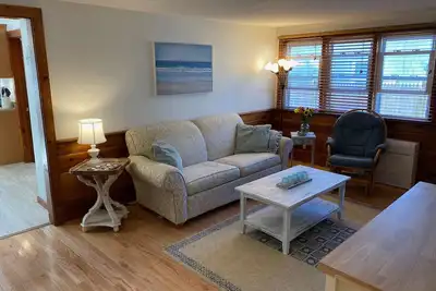 Image de Short Walk to Beaches, Restaurants, and Fun. Onsite Putting Green. Sleeps 6-12.