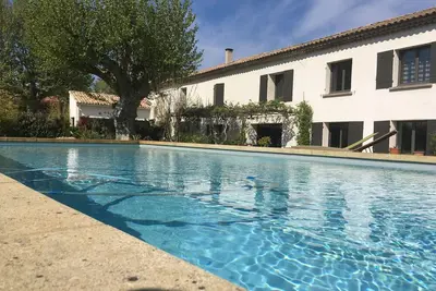 Image de Mas moderne climatisé avec piscine proche Avignon 15 mn, mont Ventoux 20mn