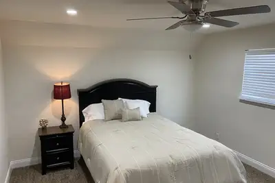 Image de Entire House, Near Sea World, Six Flags, Lackland Afb,