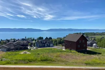 Image de Luxury Bear Lake Retreat w/ Breathtaking Views overlooking lake 2 bedroom 2 bath