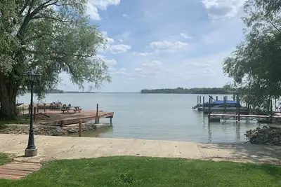 Image de Marblehead Family Lake Cottage - 3 bedroom