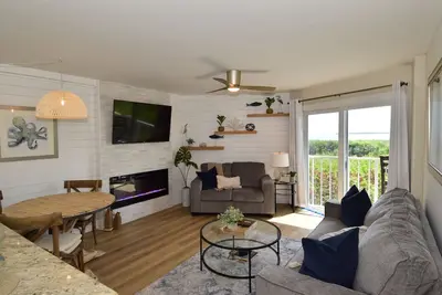 Image de Amazing newly remodeled Coastal Condo w Ocean view