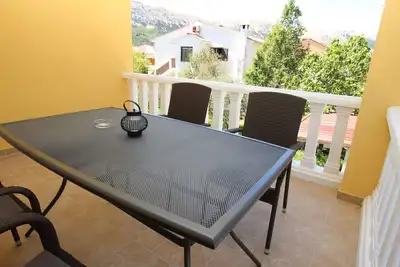 Image de Appartement de deux chambres avec la terrasse Baska, Krk (A-18733-e)