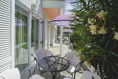 Image de Appartement d'une chambre avec la terrasse Baska, Krk (A-18771-b)
