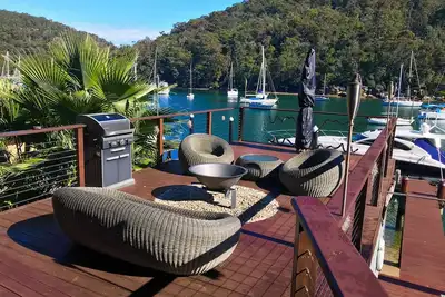 “Waterside Paradise Retreat”