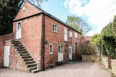 Image de Chestnuts Barn, pet friendly, with a garden in Holbrook, Derbyshire