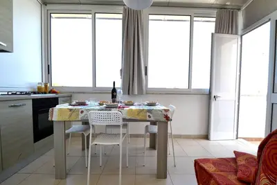 Appartement de trois pièces avec air conditionné au premier étage - Torre dell'Orso