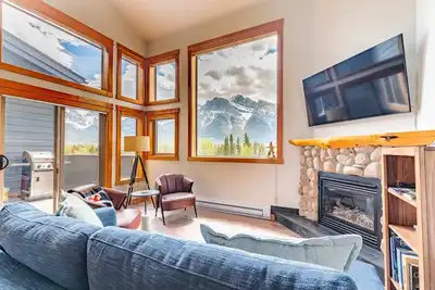 Image de Cloud Nine - Stunning Views w/ Rooftop Hot Tub