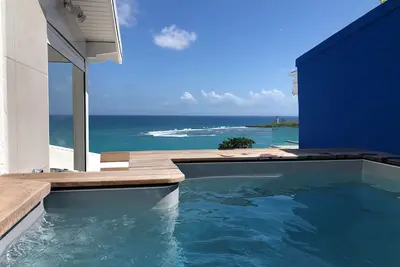 Image de Deep Blue Vue mer et piscine privée