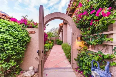 Image de Desert Oasis Extraordinaire
