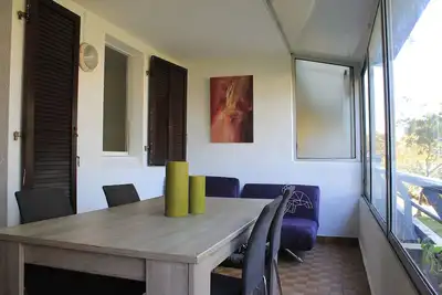 Image de Appartement T2 coquet et frais Ă 200m de la plage des Sablettes