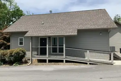 Image de Carr's Northside Cottages - 3 Beds #415