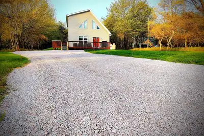 Cozy Mountain Hideout|Ski|Snow Tubing|Jim Thorpe and more