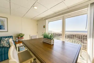 Image de Stunning Beachfront Condo w/ Panoramic Ocean View