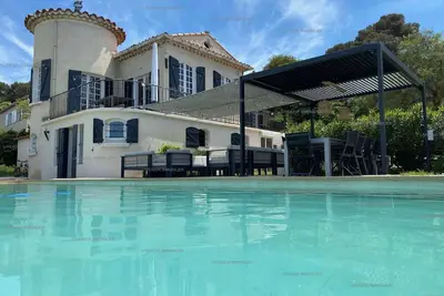 Image de Belle Villa Vue Mer Climatisee Tout A Pied Piscine Jardin Parking 10 Pers.