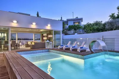 Image de Spectacular Dazzling Villa with Private SteamSauna