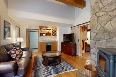 Image de Secluded delight with pools, private hot tub, & central Ac