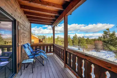 Image de Condo w/ Beautiful Mountain View. Steps from Ski/Trails. Donner Lake. Ev outlet
