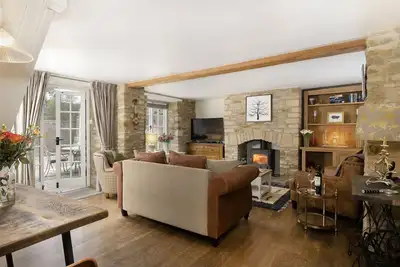 Image de Old Stable Cottage is a glorious, well thought out former farm building