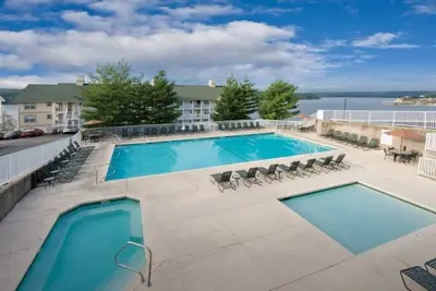 Image de Enchanted Club Wyndham Lake of Ozarks, 2 Bedroom Suite