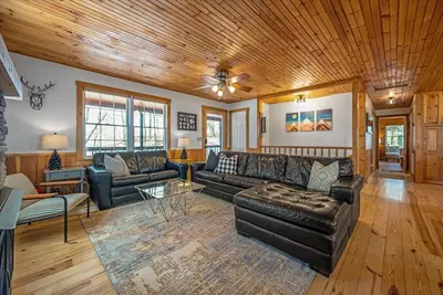 Image de 3b/3b, Mountain Views, Hot Tub, 2 Fireplaces
