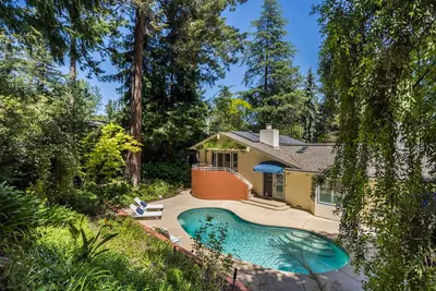 Image de León by AvantStay | Private Breathtaking Character Cottage w/ Pool & Hot Tub