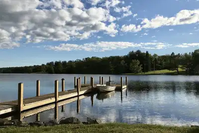 Image de Shangri-la on Private and Peaceful Lake - Livingston Manor Ny