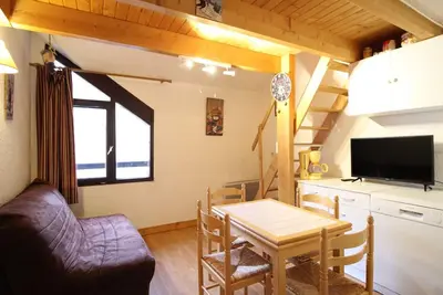 Image de Appartement au pied des pistes avec 2 chambres et local Ă skis