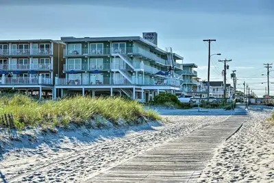 Image de Family-Friendly Getaway, Steps from Beach!