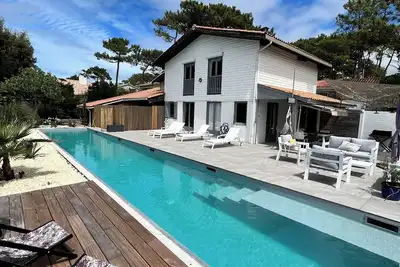 Image de Maison 6-8p avec couloir de nage de 19m, proche centre Lacanau-Océan et plages!