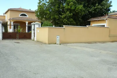 Image de Dans les environs d'Avignon
