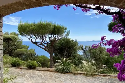 Image de Villa Avec vue Spectaculaire sur la mer et Proche de la Plage