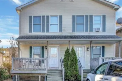 Image de 3 Bdr 2Bath 2 minutes walk to the boardwalk and beach No Proms or Grad Parties