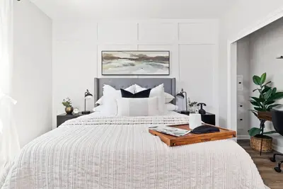 Image de Modern, convenient, bright. Close to Ewr & Nyc <br>Self check in
