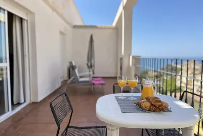 2-Bedroom, 2-en-suite Bathrooms, Community Pool