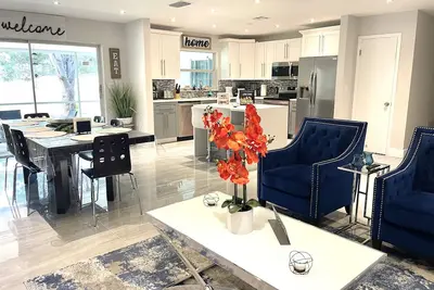 Image de New Luxury House Next To Miami Beach 3 Room 3. 5 Bath