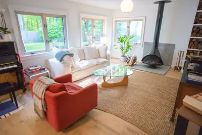 Image de Farmland Cottage in Red Hook \/ Tivoli