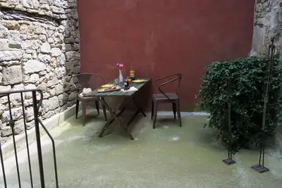 Image de Maison de charme, jardin et piscine, proche d'Uzès