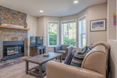 Image de Affordable Fully Equipped Ground Floor Suite in the Desirable Lower Knoll Area