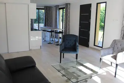 Image de 3 pièces de Luxe Rez de Jardin \"les Embruns\"