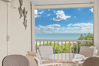 Image de Stunning Beachfront Sanctuary at Sanibel Surfside