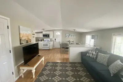 Image de Premier Host- 2br Seaside Park Suite572, One Short Block to Beach, Kit, Liv Room