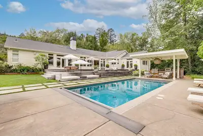 Image de Peaceful home above Oakville, minutes away from all Napa Valley offers