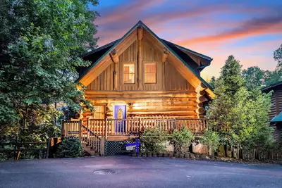 Image de ★★★ Perfect for Families! Remodeled in 2025! Kids/Game Room, Hot Tub, Views ★★★