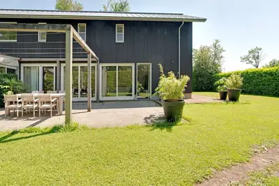 Image de Maison familiale à Grou près des sports nautiques