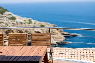 Image de House the Cape; Breathtaking sea views.