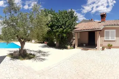 Image de Maison de vacances Jadreski pour 1 - 6 personnes avec 2 chambres à coucher - Maison de vacances