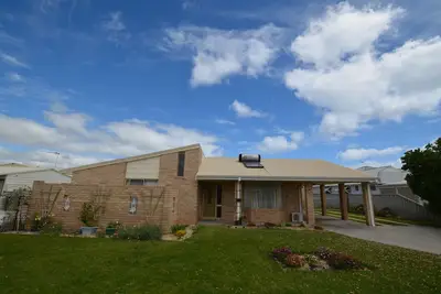 Image de Ayres Rocks - Perfect name for a perfect house